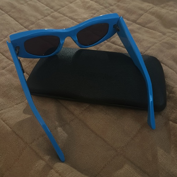 Balenciaga Sunglasses BB0243S - Picture 3 of 15